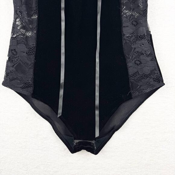 Killstar Saya Lace and Velvet Lace Up Bodysuit Black Size L Whimsigoth Punk Goth - Picture 5 of 16